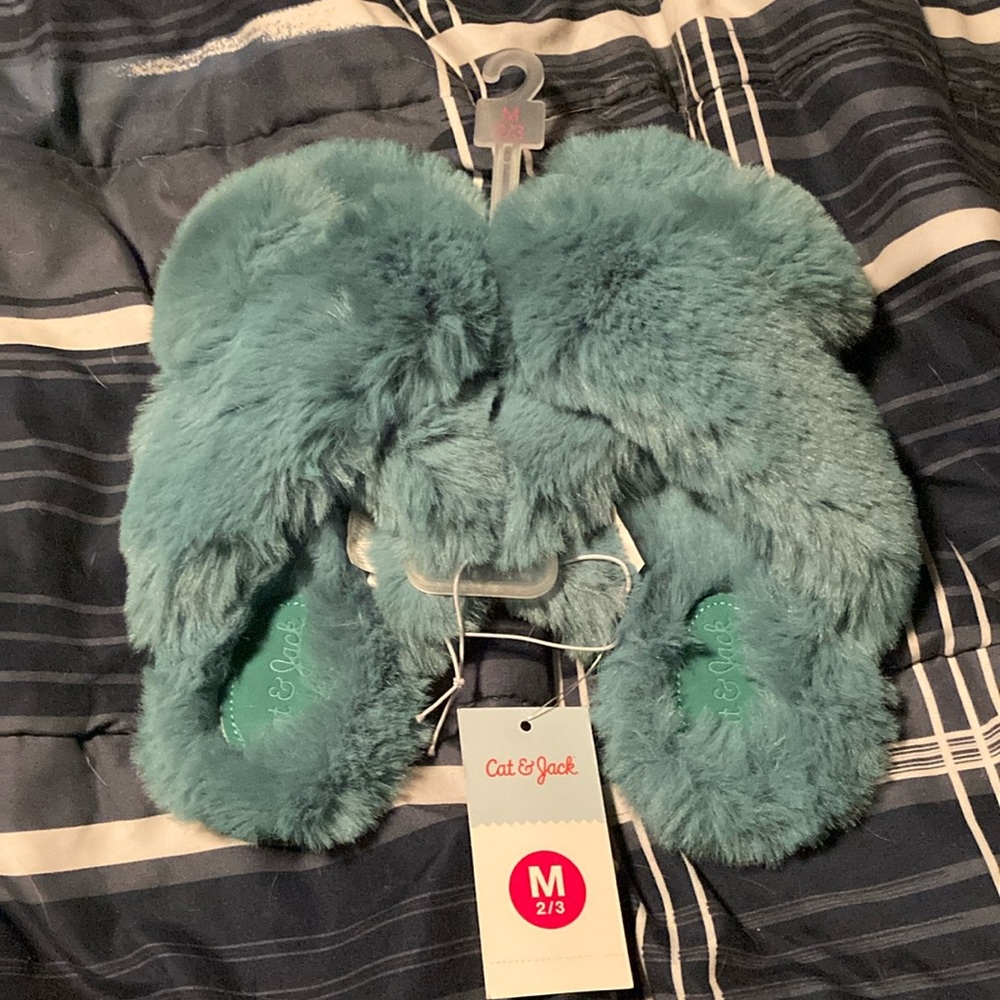 Cat and Jack Girls Turquoise Slippers